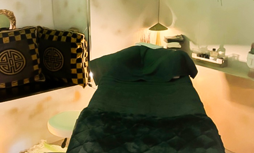 Image 5: Relax w/ Deep Cleanse or LED Facial or Express Facial & Head Massage