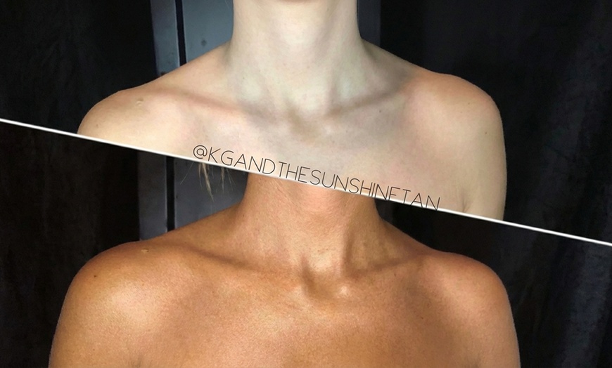 Image 2: Achieve a Natural Glow with One MineTan Custom Spray Tanning Session