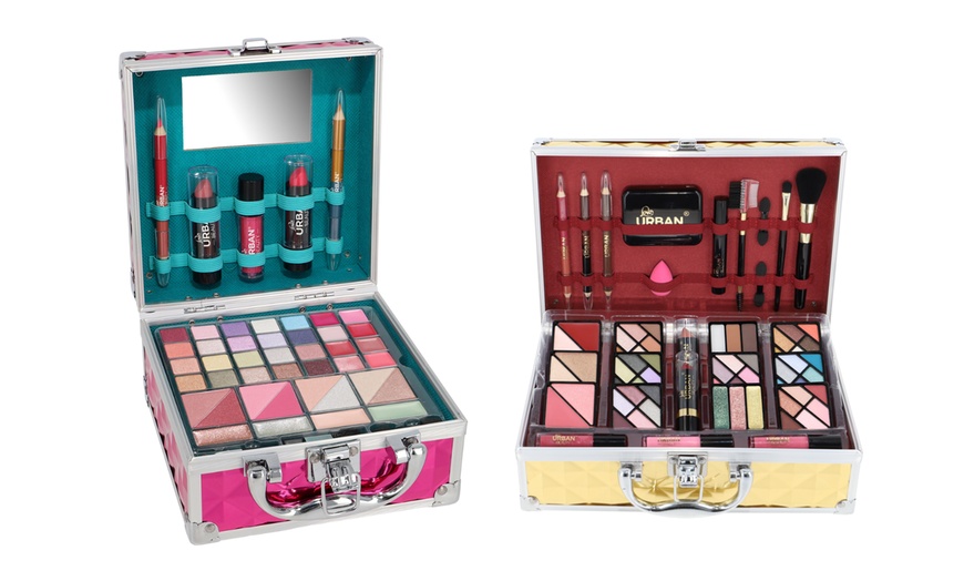 Image 1: LUB Love Urban Beauty Vanity Case