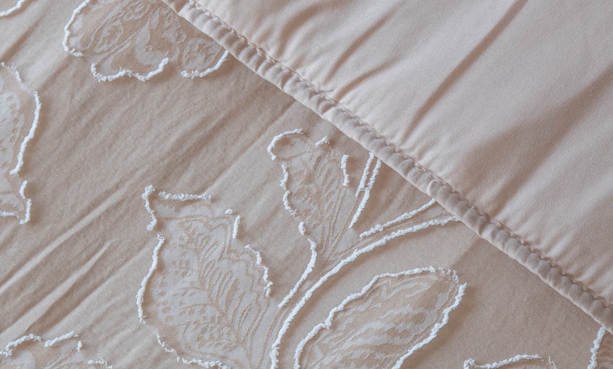 Image 3: Trapunta matrimoniale Gerbera con lavorazione Jacquard