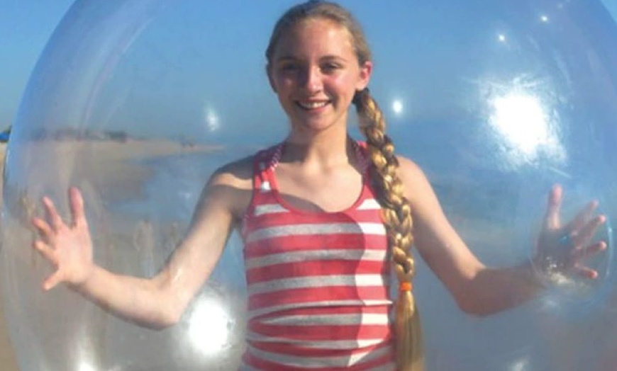 Image 4: Oversized Inflatable Bubble Ball