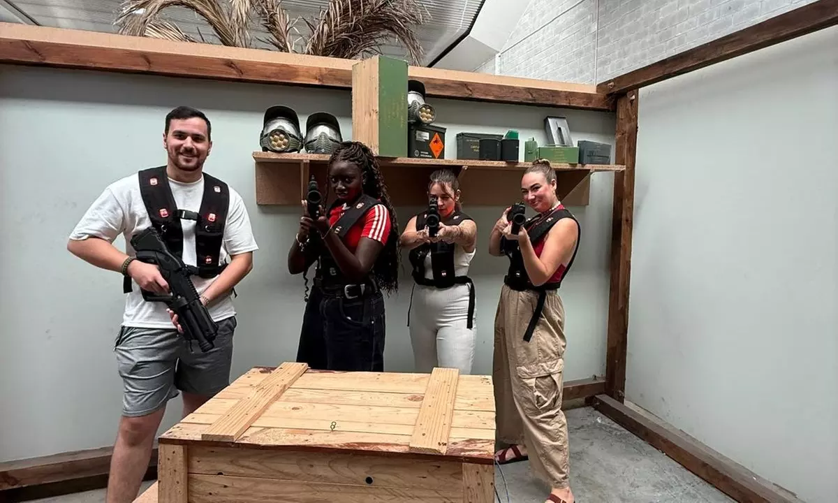 Hasta 120 minutos de juego en Láser Combat para 1 persona