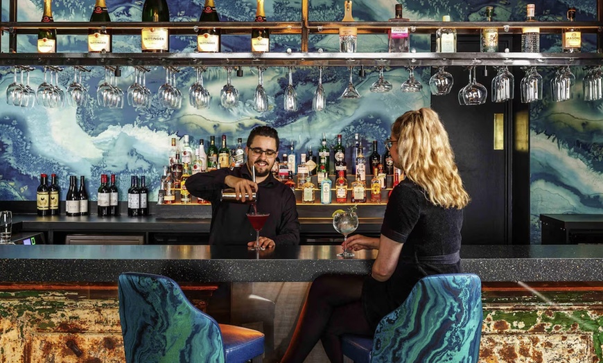 Image 25: Brighton: Seafront Stay for 2 with Breakfast, Welcome Drink & Dinner