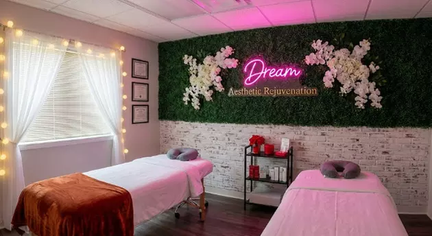 Unwind with a 60 or 90 Min Deep Tissue or Swedish Massage+Aromatherapy