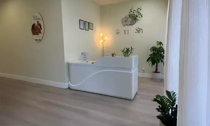 Rejuvenating Head Spa & Aromatherapy Experiences at Yi Spa
