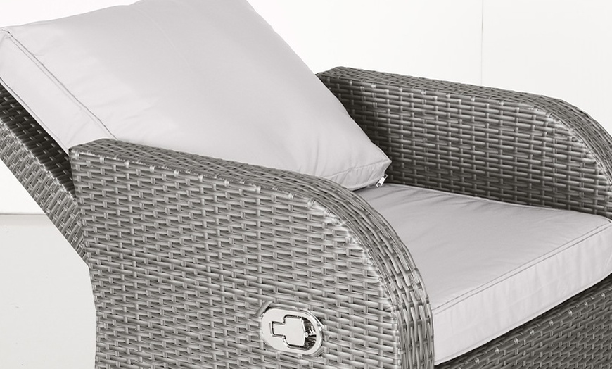 Image 4: Outsunny Seven-Seater Rattan-Effect Recliner Furniture Set