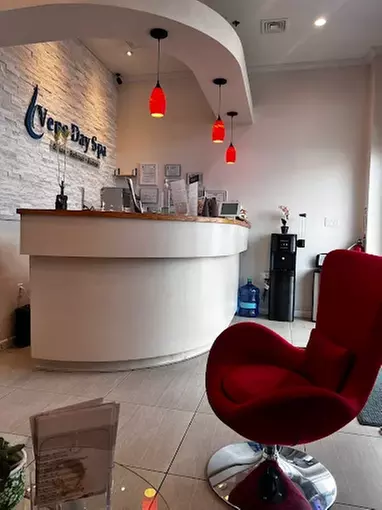 60-Minute Swedish or Deep-Tissue Massage or with Vepo Signature Facial