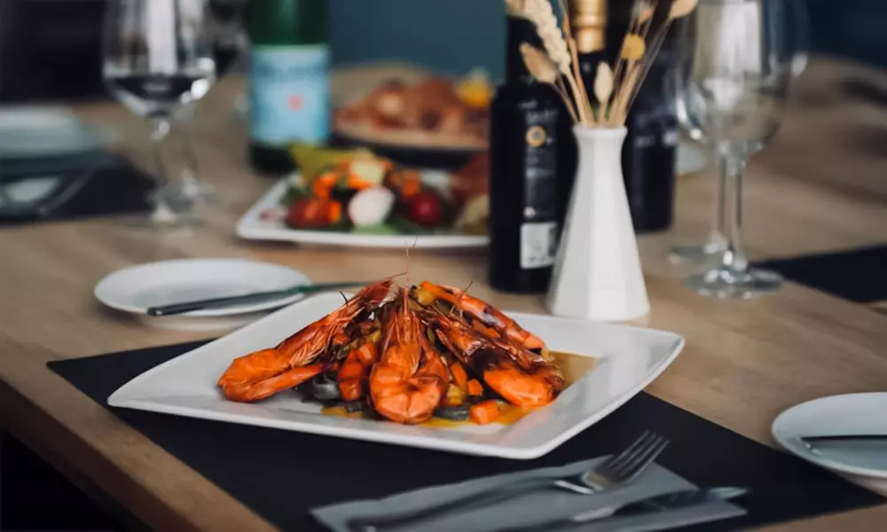 Je 1 Salat, Pizza- oder Pastagericht nach Wahl für 2 oder 4 Personen