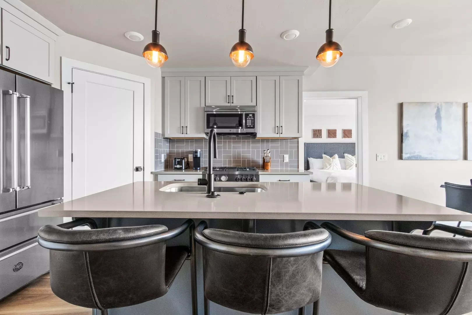 Member Pricing: 4* Mountain Resort in Park City with Sweeping Views 
