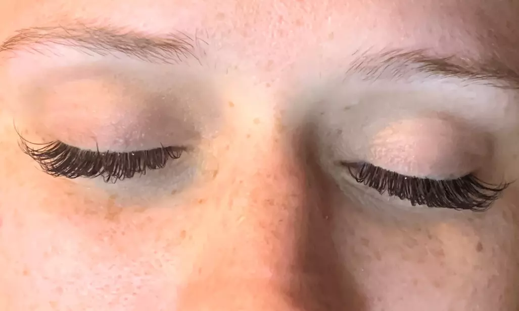Full Set of Classic Eyelash Extensions with Optional Two-Week Fill
