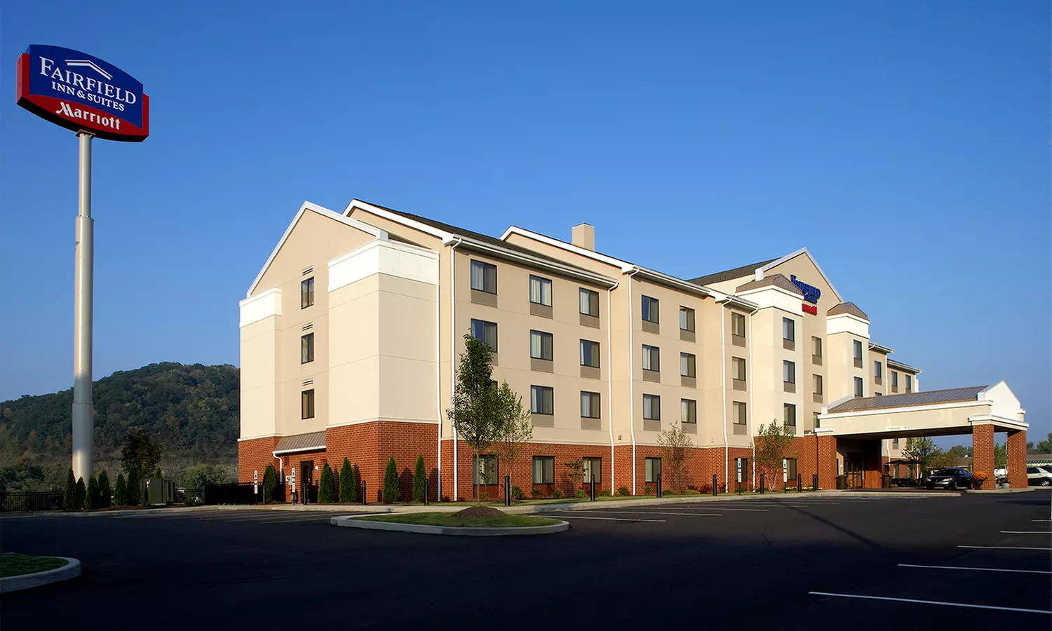 Stay at Fairfield Inn & Suites Pittsburgh Neville Island, PA - Primary Image