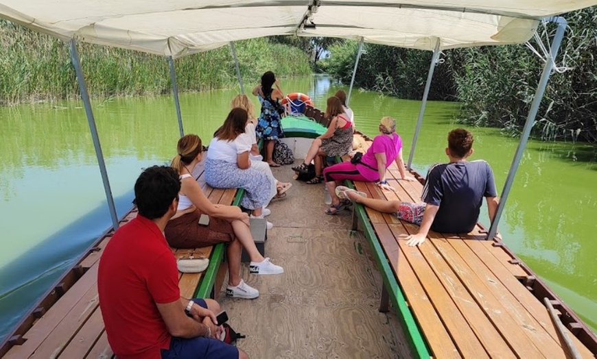 Image 10: ¡Descubre la magia de la Albufera en barca!