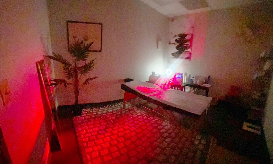 Image 2: Up to 47% Off on Non-Surgical Butt Lift at Tally G St pier