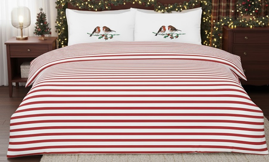 Image 2: Super Soft Robin Duvet Set - Reversible Holly & Candy Cane Print
