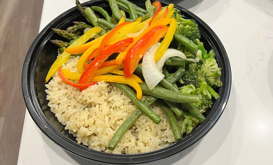 Image 4: Enjoy Chef Cooked Meals Delivered to Your Door 