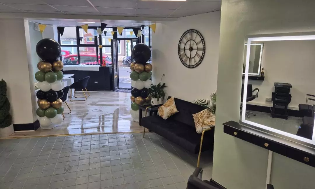 Wash, Cut & Blowdry & Optional Conditioning or Half Highlight Package