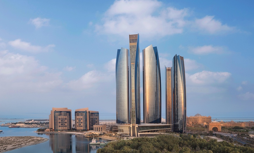 Image 1: Pool & Beach Access at Jumeirah Etihad