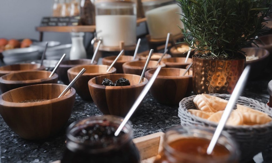 Image 5: All-You-Can-Eat: Frühstück für 2 oder 4 Personen in Köln