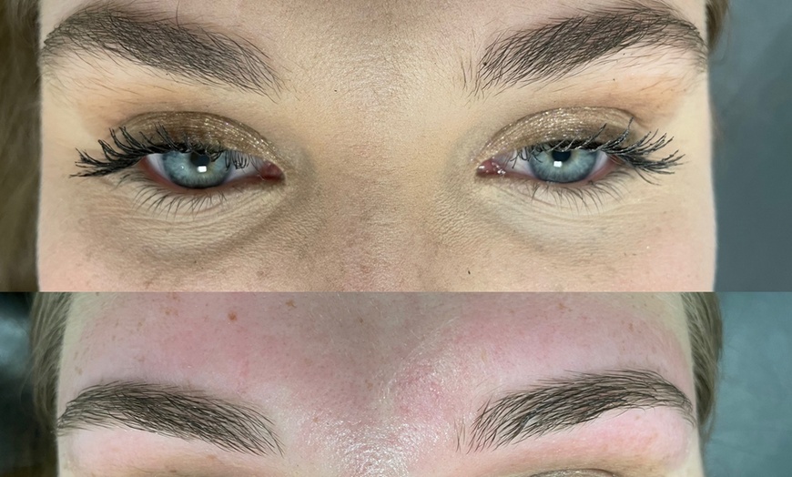 Image 2: Eyebrow Waxing Session at Bodiez Wax Studio