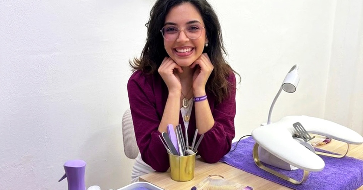 Manicura y pedicura semipermanente en Sevilla