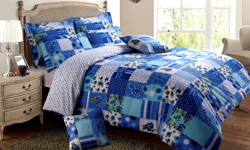 Image 2: Country Patchwork Duvet Set