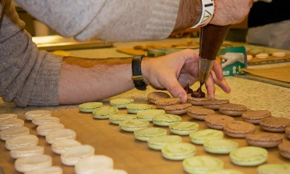 Macaron Baking Class