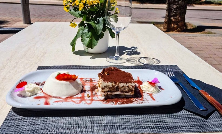 Image 6: Menú completo de pasta fresca para 2 personas con opción a vino