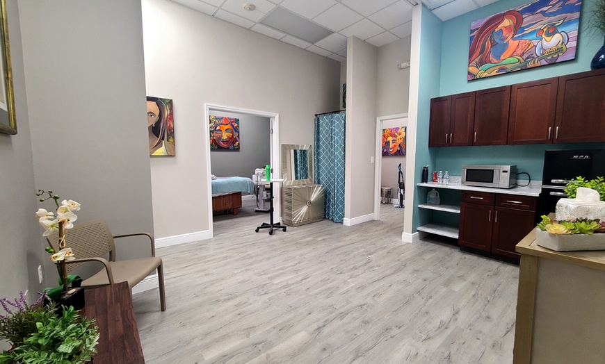 Image 2: Up to 50% Off on Radio Frequency Microneedling Skin Tightening