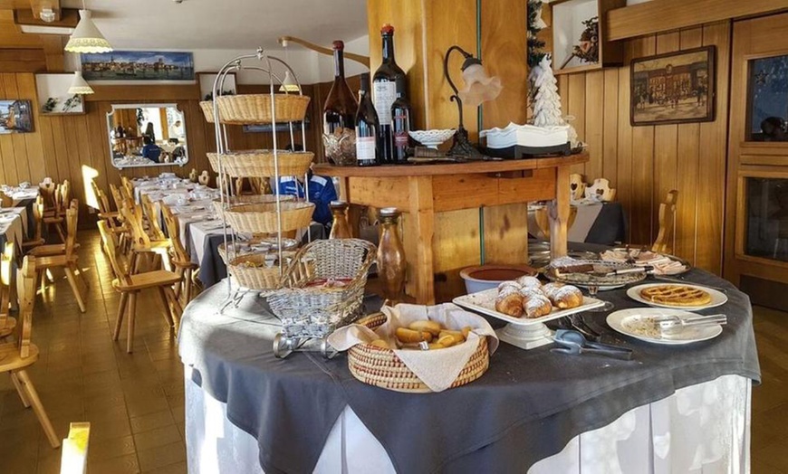 Image 10: Dolomiti: soggiorno con colazione, cena e parcheggio