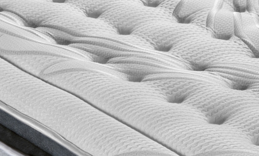 Image 8: Matelas à ressorts ensachés et en mousse à mémoire de forme