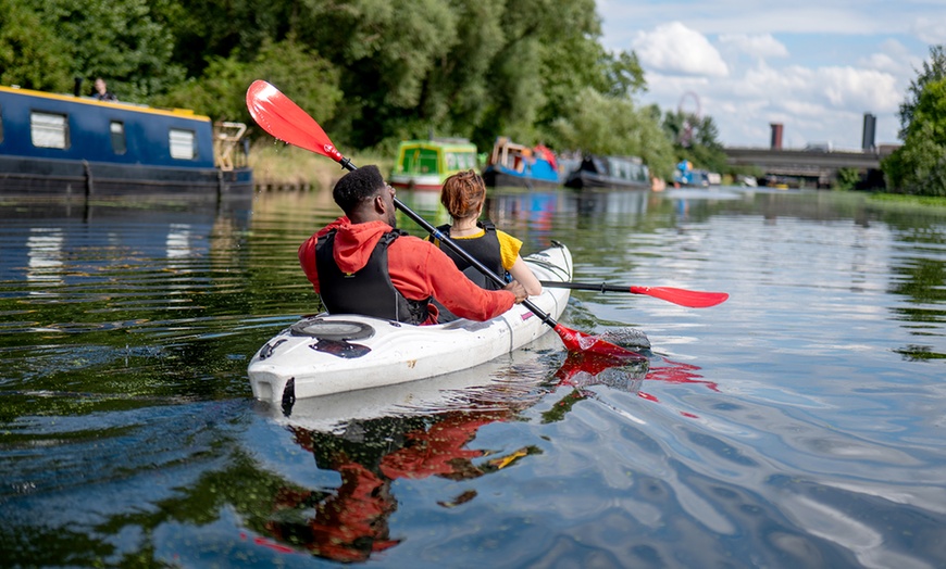 Image 2: Paddle Through London's History with 2 Hour Kayak Hire