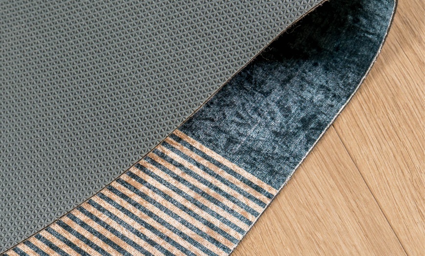 Image 25: Alfombra larga con tacto de terciopelo