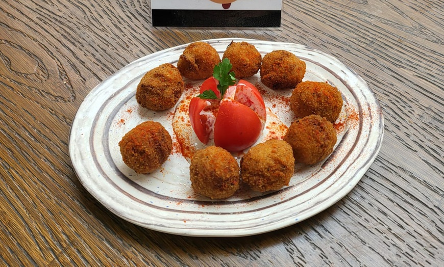 Image 2: ¡Menú de arroz con bogavante para 2 o 4 con opción a botella de vino!