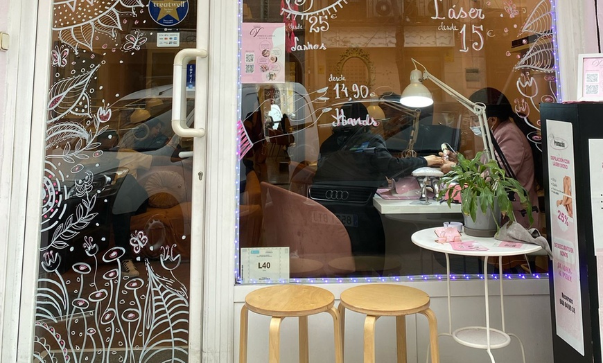 Image 7: Extensión de pestañas clásicas de efecto rímel