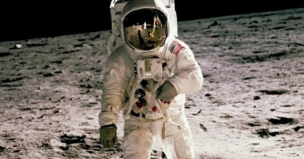 Experiencia de vuelo de la misión Apollo 11 en realidad virtual en Sevilla