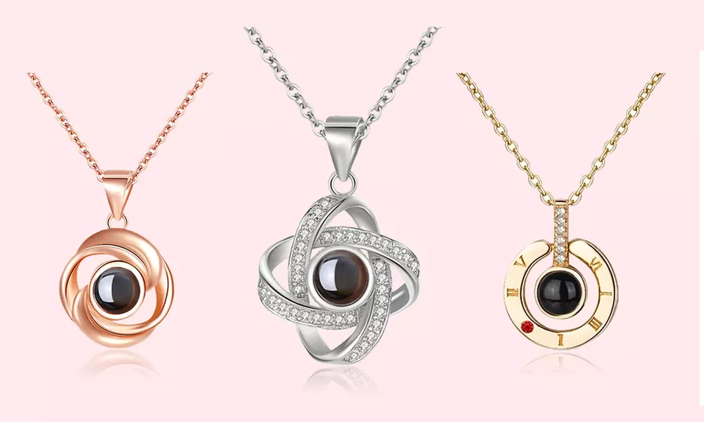 Halskette mit Projektion