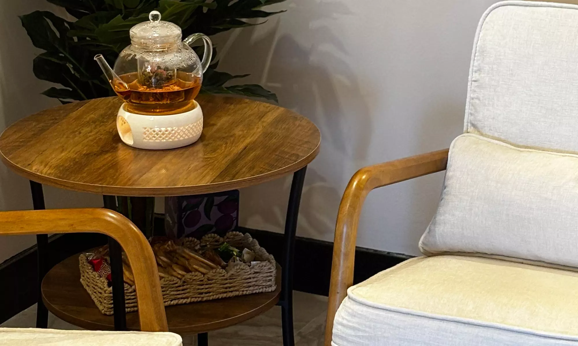 One or Two 60/90-Minute Swedish Massage with Hot Stone or Aromatherapy