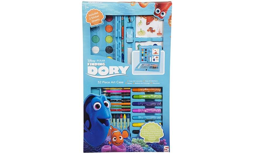 Image 2: Finding Dory Art Sets