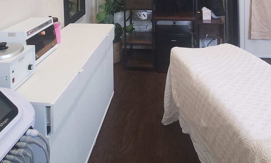 Image 2: Up to 40% Off on Waxing - Brazilian at Everglo Spa