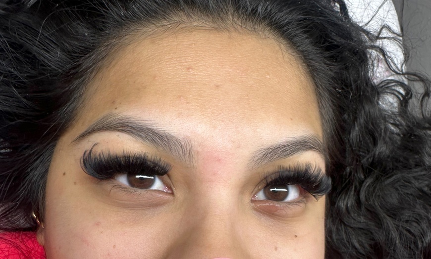 Image 4: Classic, Hybrid & Volume Eyelash Extension Packages + Fills


