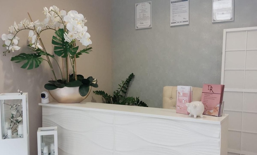 Image 3: Gesichtsbehandlung mit Bedampfung / Anti-Aging-Pflege / Radiofrequenz