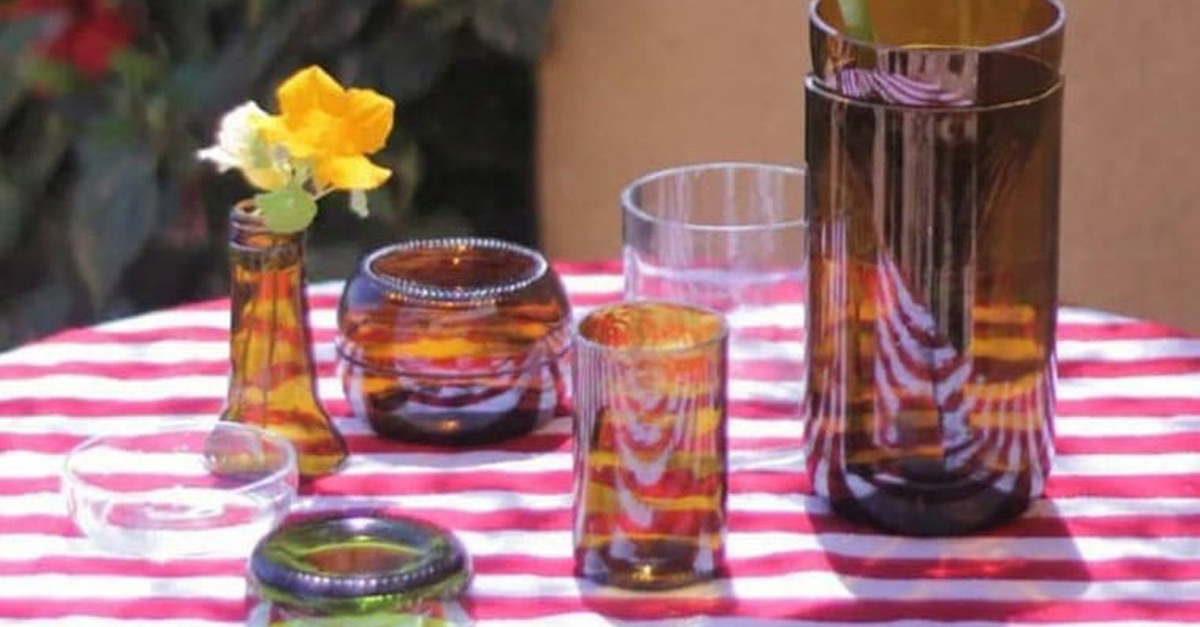 Taller creativo de joyería, corte de botellas o botánica en cristal con vino en Valencia
