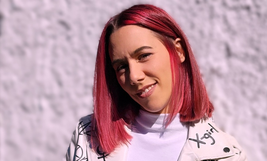 Image 6: 1 o 2 mini tattoos de línea fina y tinta negra de hasta 5 cm