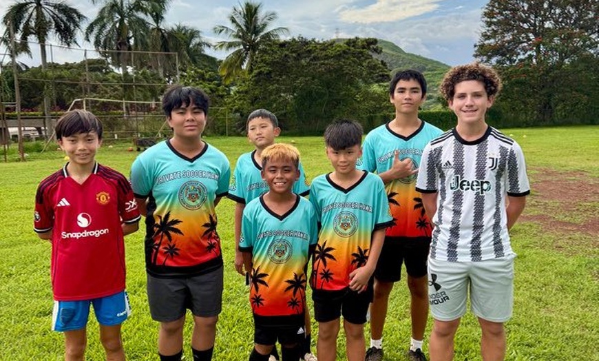 Image 5: European-Style Soccer Training & Advanced Clinics