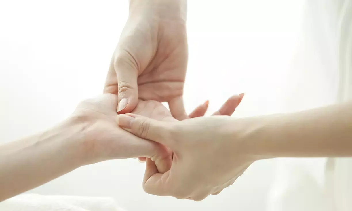 Enjoy 60, or 90-Minute Swedish and Deep Tissue Massage with Hot Stones