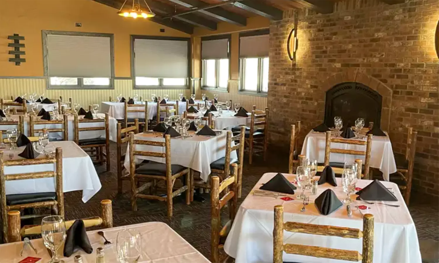 $50 or $100 Towards Dinner for 2 or 4 or More Adults
