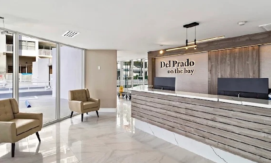 Image 3: Get Fuller Lashes with Classic Eyelash Extensions and Optional Fill-in