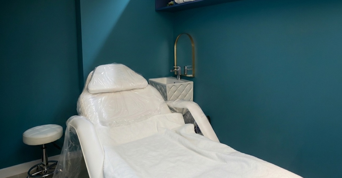 60 Or 90 Minute Spa, Aromatherapy, Relaxation & Hot Stone Treatments 60 Or 90 Minute Spa, Aromatherapy, Relaxation & Hot Stone Treatments