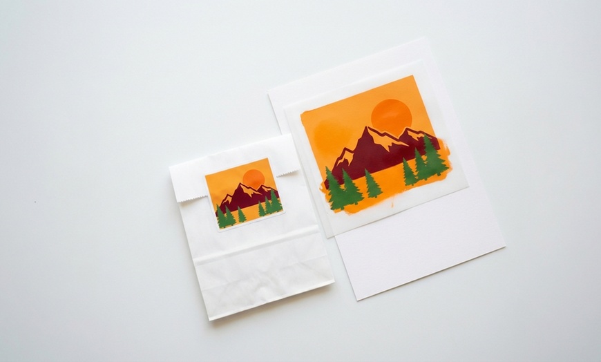 Image 7: Taller crea y pinta tu Tote Bag durante 2 horas con bebida incluida