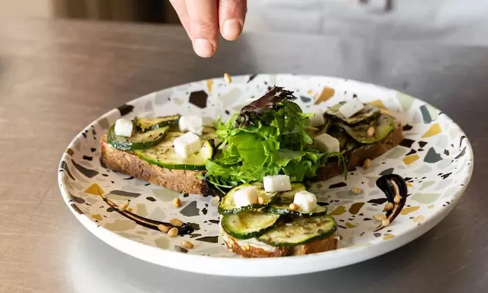 Entrées, plats et desserts au restaurant Maison Maulny